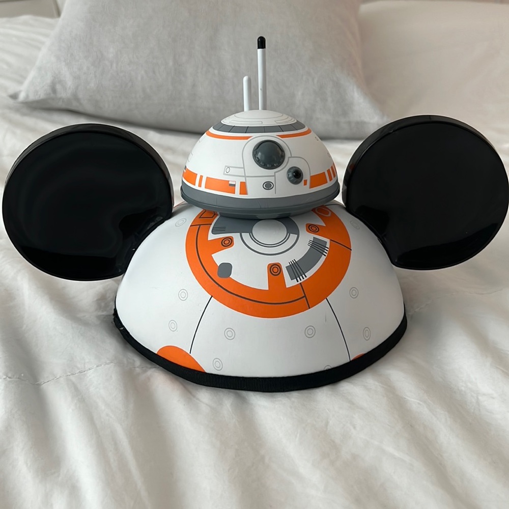Star Wars rotating BB8 Mickey Ears Head Hat